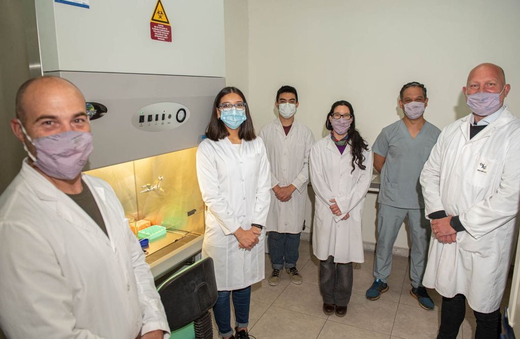 El equipo del Centro de Investigaciones Odontológicas (CIO) de la Facultad de Odontología de la UNCuyo que obtuvo células madre de ligamento periodontal