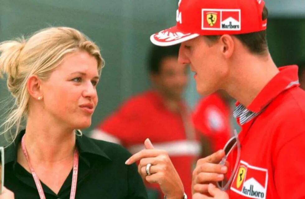 Se conocieron más detalles de la salud de Michael Schumacher. Aquí junto a su esposa, Corinna. / archivo