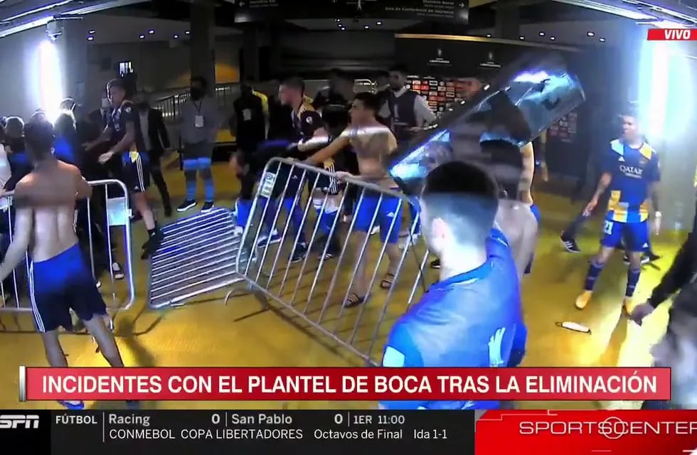 Una imagen lamentable dio la Copa Libertadores de América tras el final de Mineiro-Boca. / TV