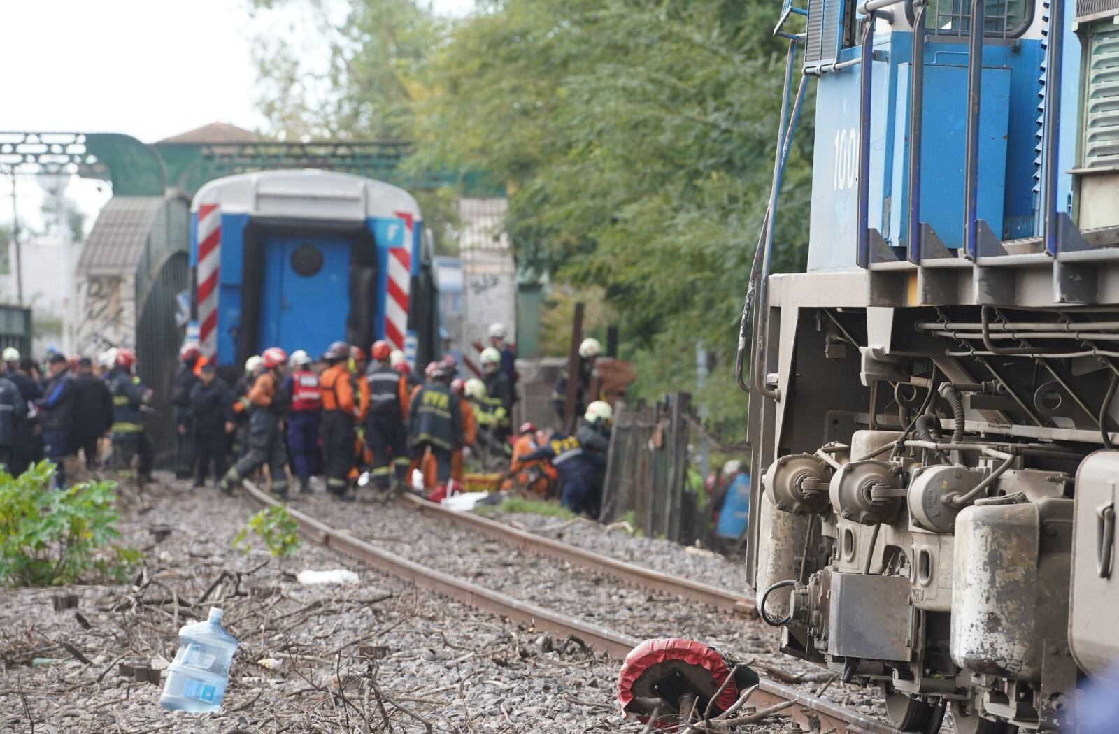 Choque de dos trenes con decenas de heridos en Palermo (Clarín)