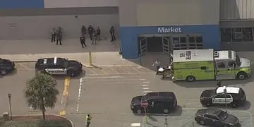 Tiroteo en supermercado en Florida dejó al menos tres personas heridas y una fallecida