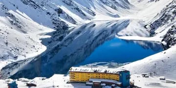 Más de 1,5 millones de personas visitarán los centros de esquí chilenos durante este invierno.Aquí las razones y una que otra recomendación.