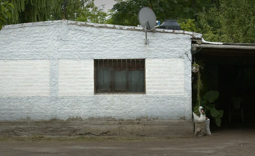 El lugar donde mataron de un tiro en la cabeza a un hombre en Guaymallén (Orlando Pelichotti / Los Andes)