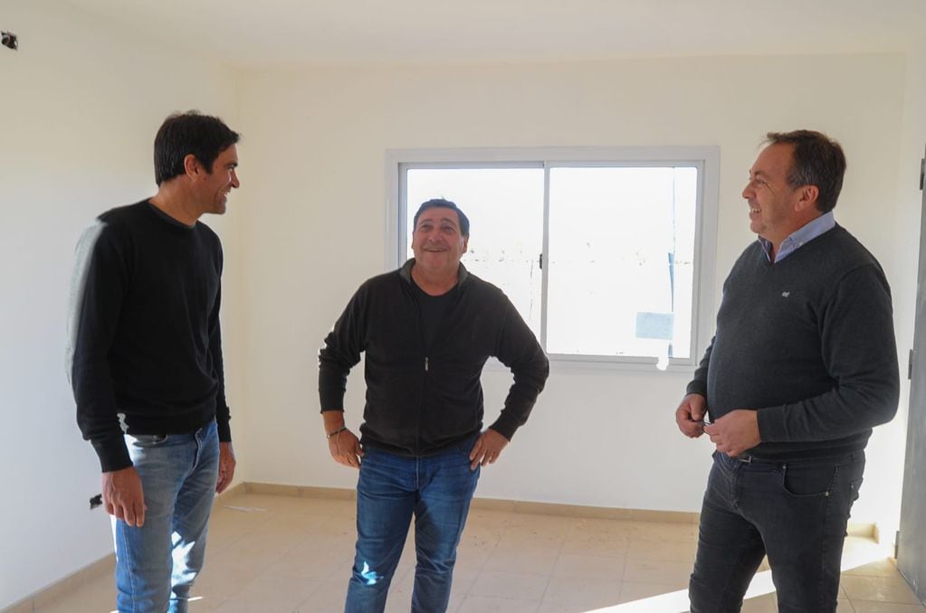Omar Parisi con Emir Andraos y Martín Aveiro. Prensa PJ