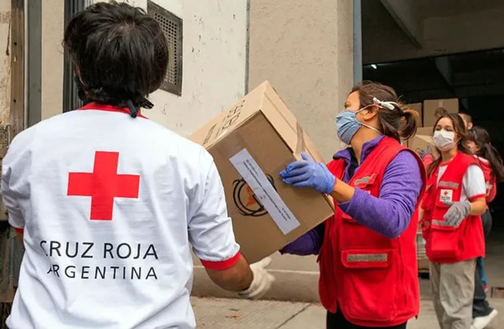 Últimas horas de la primera colecta nacional de la Cruz Roja Argentina
Se trata de la primera que hace la entidad con alcance en todo el país. El objetivo es ayudar a la misión de contribuir a mejorar la vida de las personas, en especial de aquellas que se encuentran en situación de vulnerabilidad.