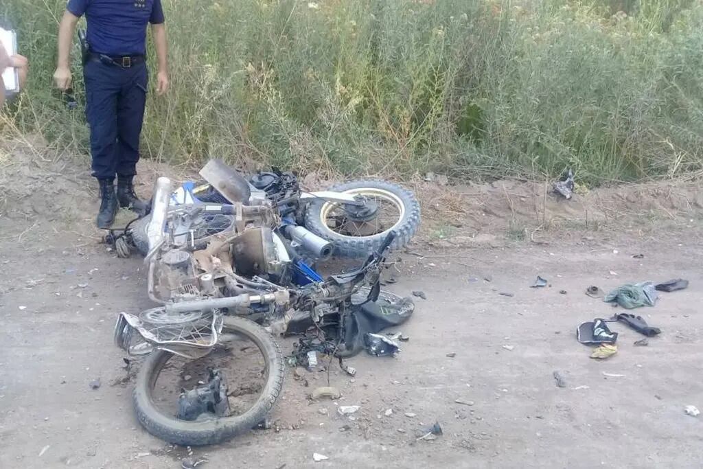  Dos motociclistas murieron tras el choque en San Rafael.
