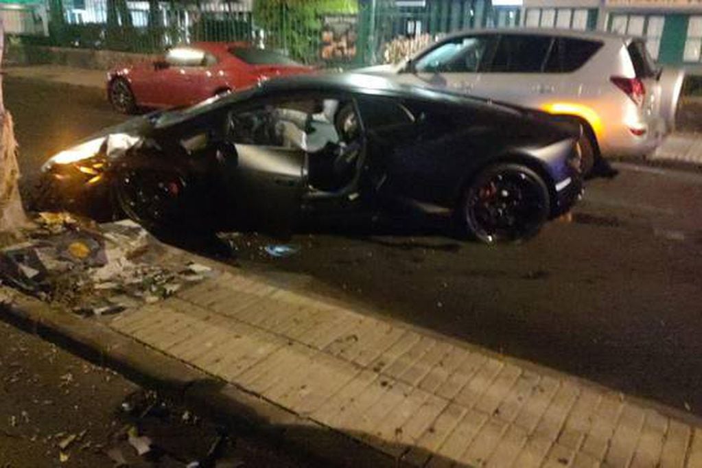 Así quedó el Lamborghini tras un fuerte accidente.