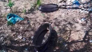 Encontraron un ataúd cuando limpiaban un baldío en Carlos Paz