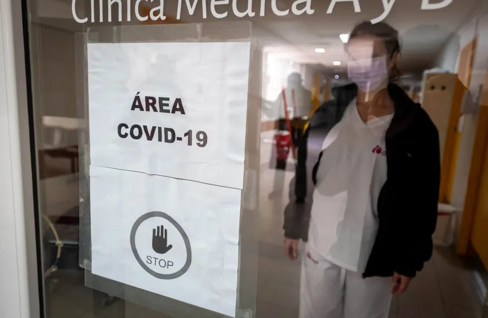 En cada hospital y clínica de Mendoza hay un área especializada para tratar a los pacientes con Covid-19. Ignacio Blanco / Los Andes