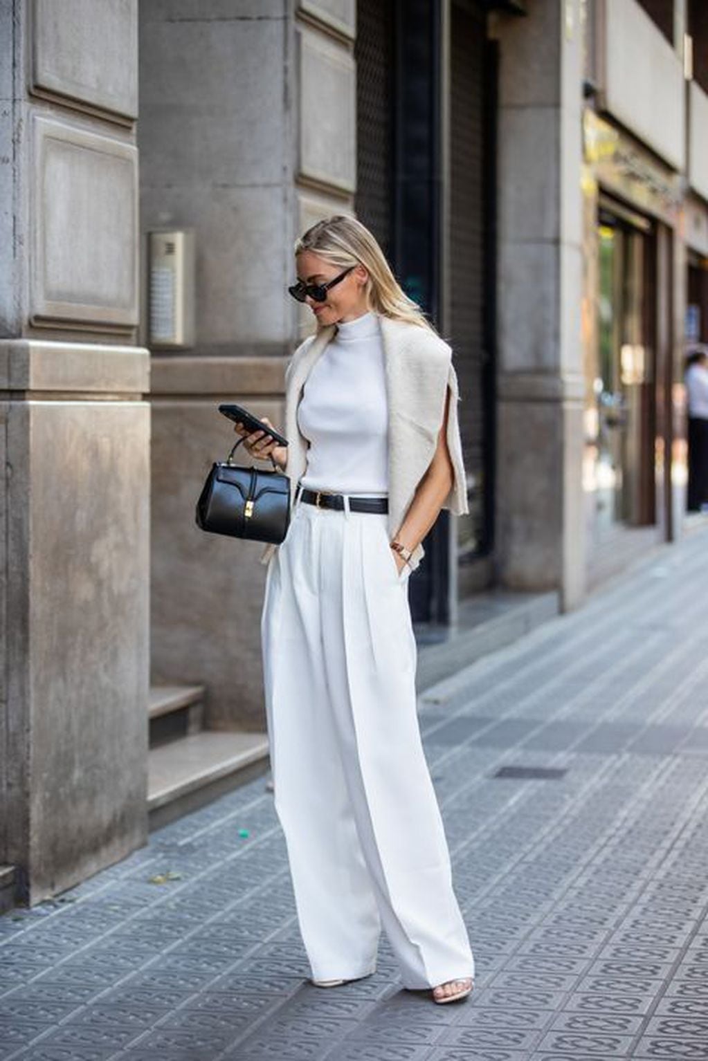 Generalmente, son los expertos en moda los que saben diferenciar entre un lujo silencioso y un simple outfit minimalista.