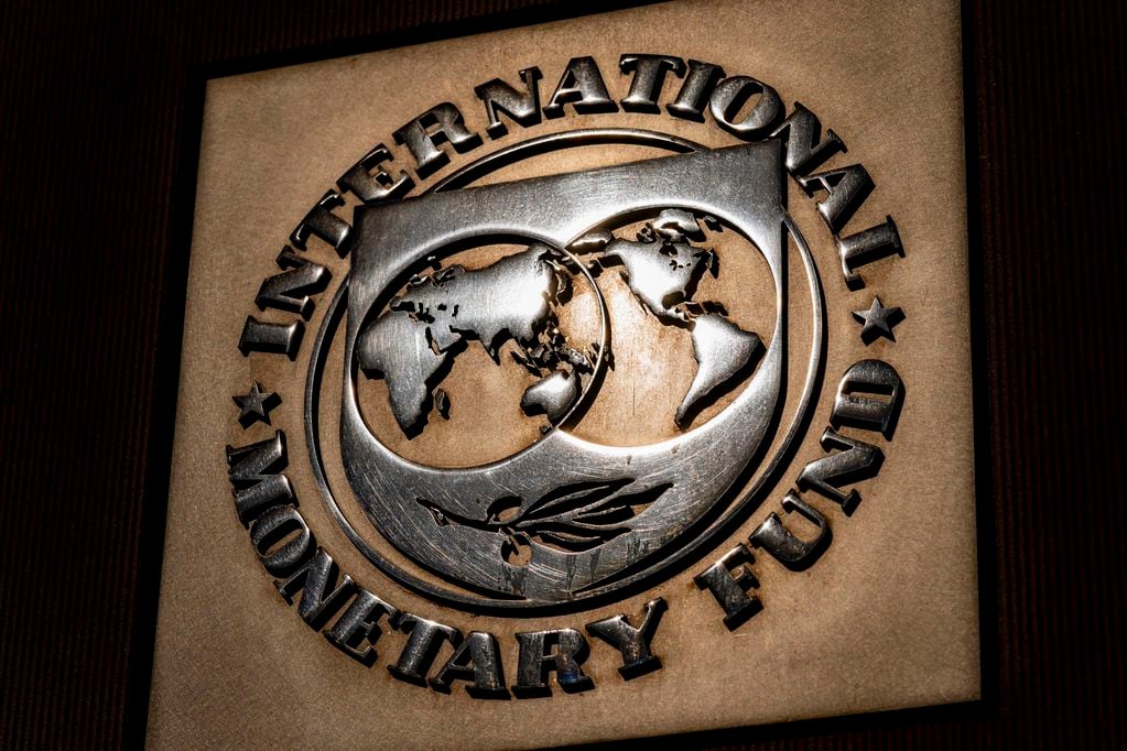 El FMI proyecta una inflación de 150% para fin de año y una caída al 45% para 2025 (Archivo)