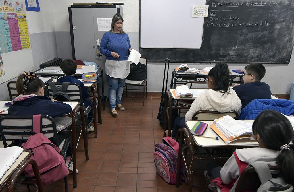 Mendoza realza el Censo de Fluidez Lectora.
Escuela Julio Lemos de Godoy Cruz.

Foto: Orlando Pelichotti 