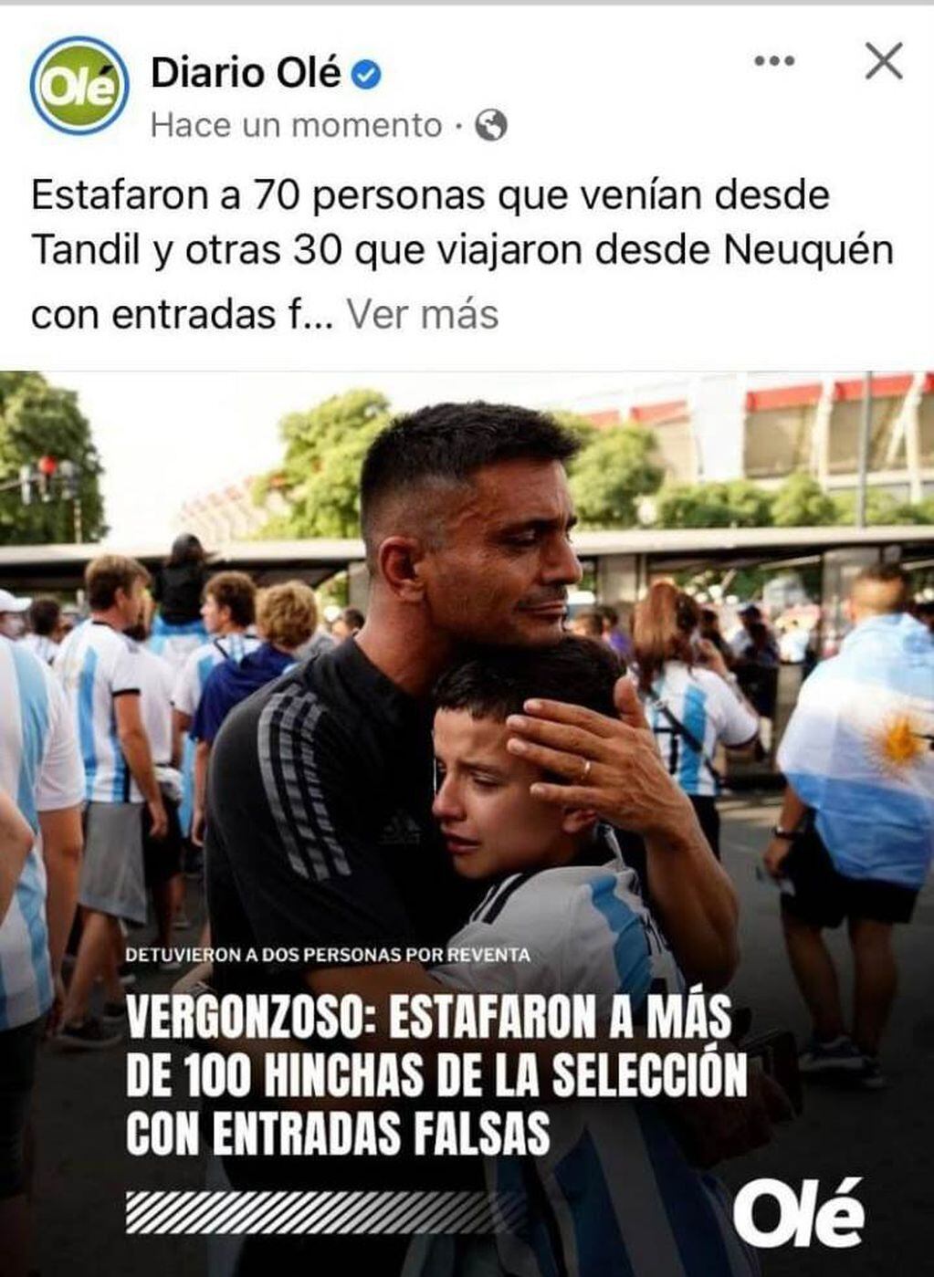 Así reflejaron algunos diarios el caso de las estafas con entradas para la Selección Argentina. En la foto se ve a los mendocinos Gustavo y Bautista.