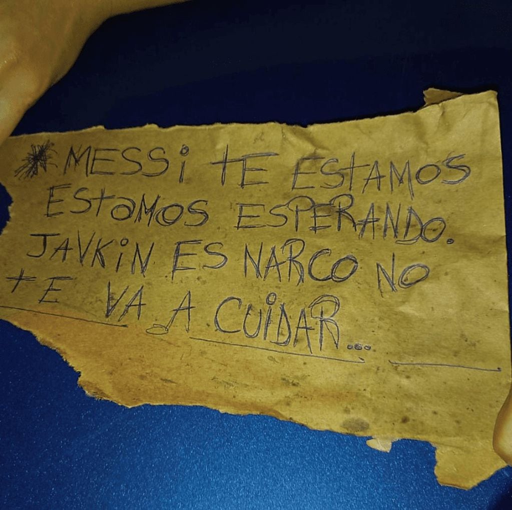 El mensaje mafioso para Lionel Messi en el supermercado de la familia de Antonela Roccuzzo en Rosario (Gentileza / Rosario 3)