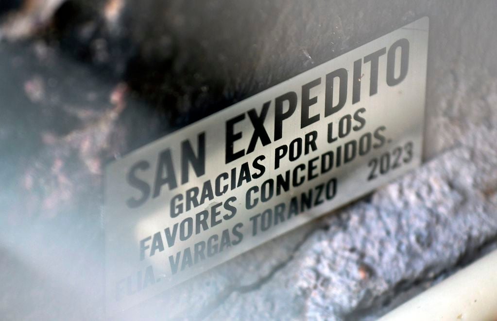 San Expedito. Circuito religiosos del Challao, en departamento Las Heras 
Foto : Orlando Pelichotti
