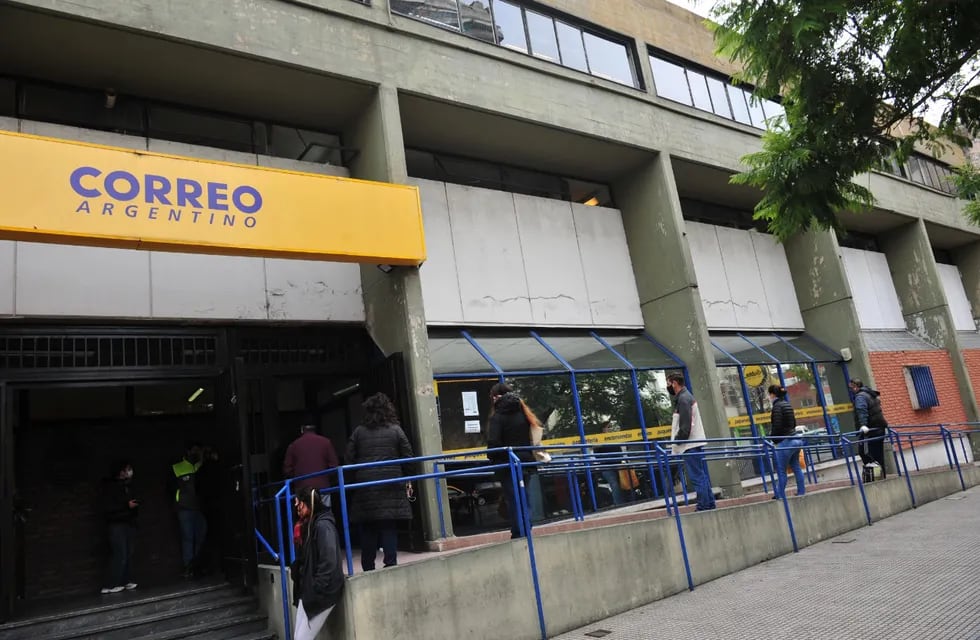 El Gobierno Nacional pide que el Grupo Macri pague la deuda del Correo Argentino.