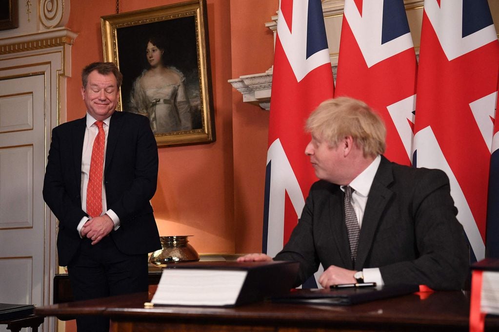 David Frost y Boris Johnson, exministro del Brexit y primer ministro de Reino Unido