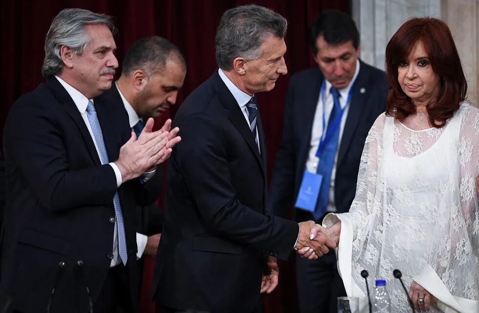 Macri rechazó la causa que promovió la administración de Alberto Fernández y las duras críticas de Cristina Kirchner por volverle a pedir prestado al FMI durante el gobierno de Cambiemos (Archivo)