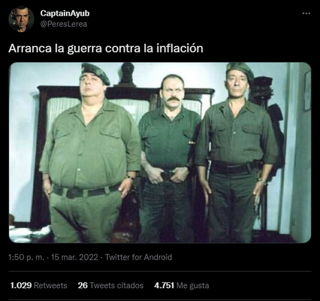 Alberto Fernández anunció la “guerra contra la inflación”, fue a una pileta y los memes no perdonaron. Foto: Twitter.