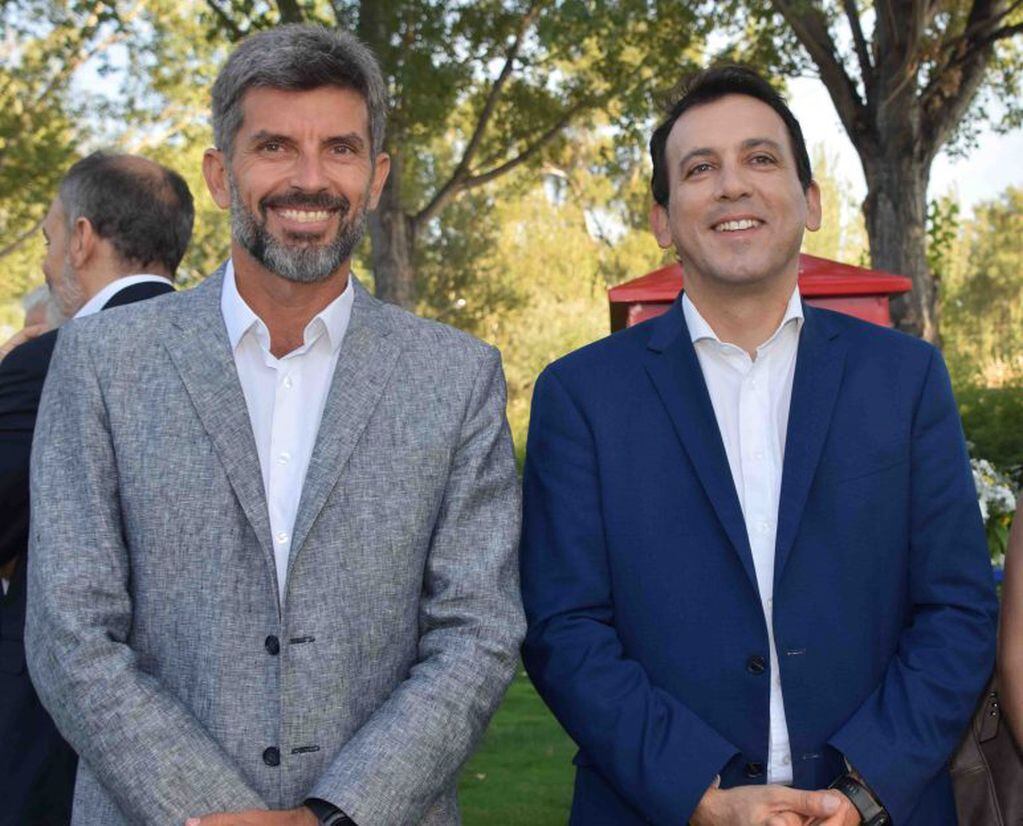Ulpiano Suárez (Ciudad de Mendoza) y Tadeo García Zalazar (Godoy Cruz) son los primeros intendentes radicales en oficializar el llamado a elecciones.
