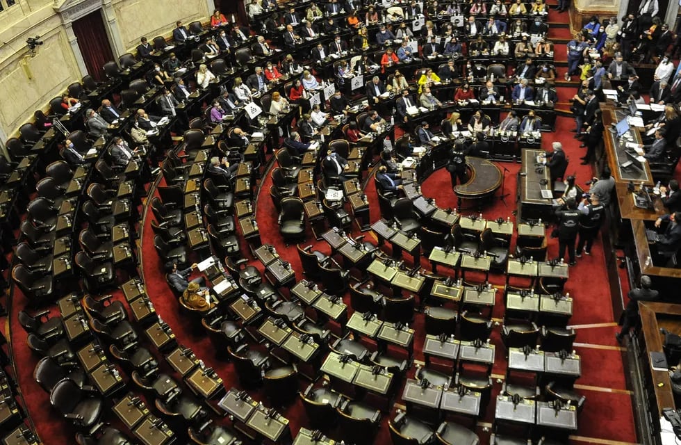 La sesión fracasó con 122 diputados presentes (Foto: Federico López Claro)