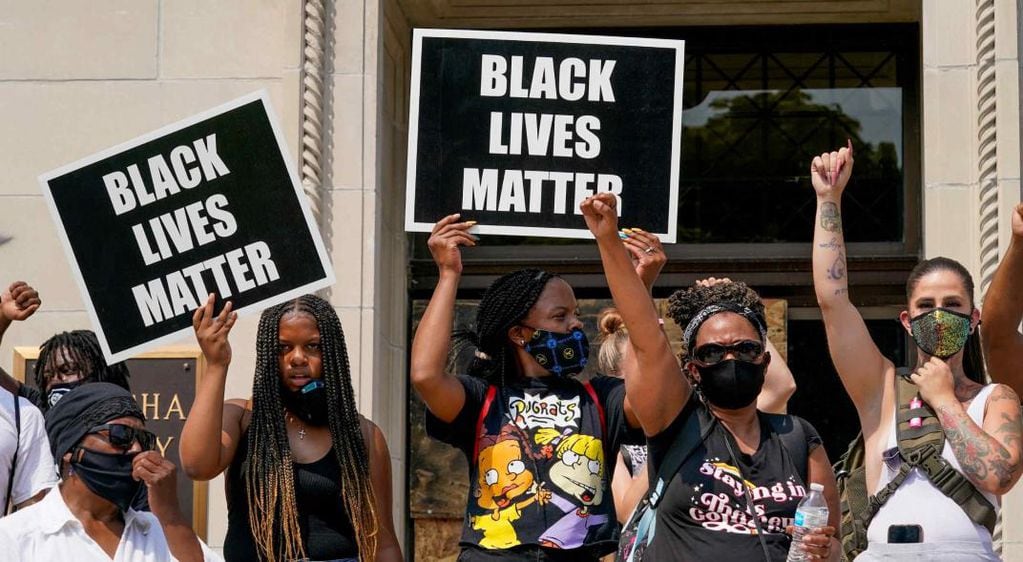 La muerte de George Floyd avivó el movimiento Black Lives Matter en diferentes partes del mundo. (AP)
