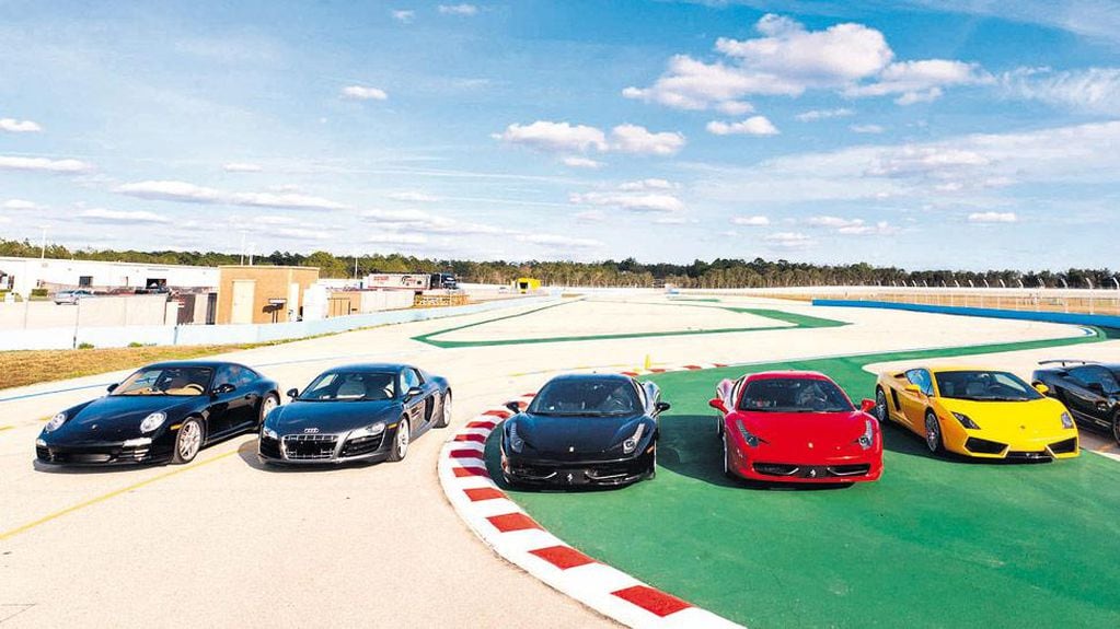 Ferrari, Lamborghini o Porsche son algunos de los autos que habrían ingresado al país de forma fraudulenta, según investiga la justicia. Foto ilustrativa. 