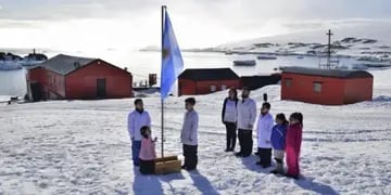 Escuela Base Esperanza - Antártida Argentina