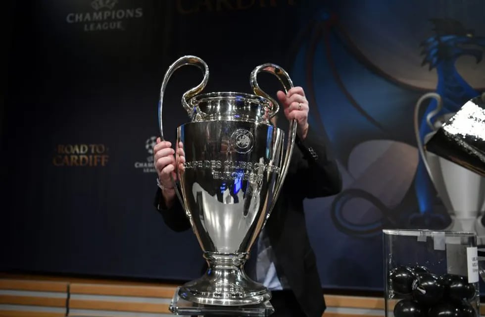 El proyecto para modificar la forma de disputa de la Liga de Campeones sería aprobado por la UEFA. / archivo