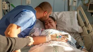 Una mujer dio a luz tras ser trasplantada con el útero de su madre