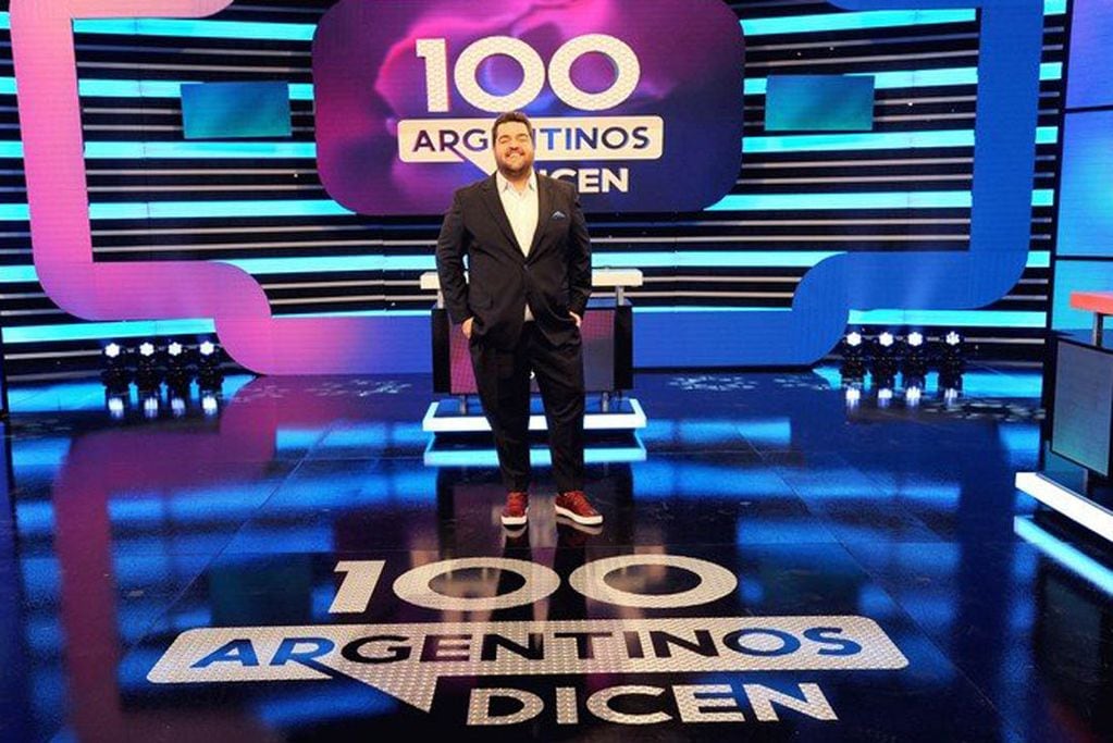 El sanjuanino Darío Barassi es sensación conduciendo su programa "100 Argentinos Dicen". Foto: Gentileza Clarín.