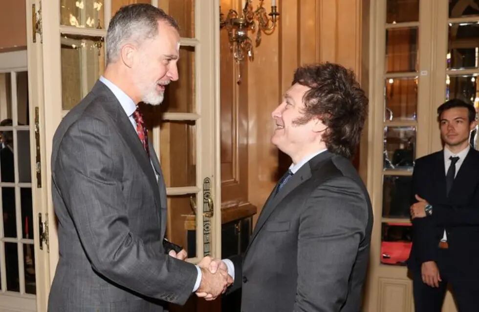 El rey y el presidente electo se encontraron esta tarde en Buenos Aires. Gentileza: Clarín.