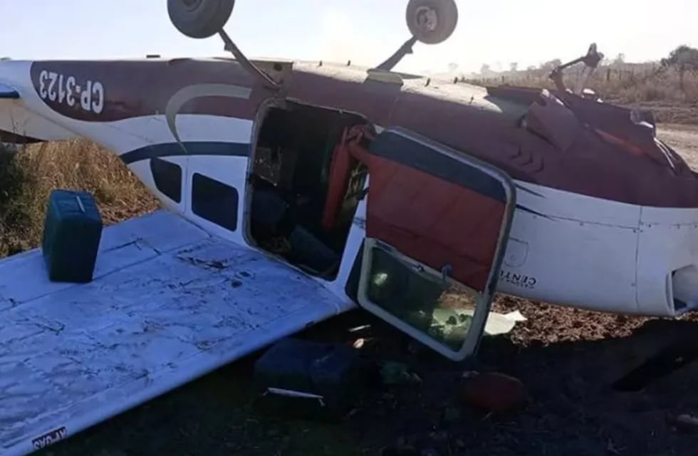 Secuestran más de 300 kilos de cocaína de una avioneta que se estrelló en Chaco