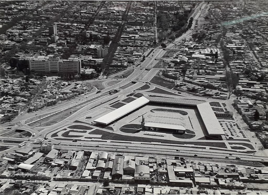 Foto panorámica de la Terminal. Fuente: archivo personal Arq. Gilberto Olguín, 1972.