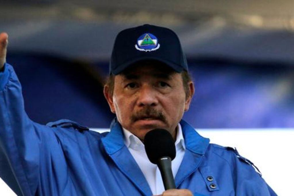 Daniel Ortega, presidente de Nicaragua, cuestionado por perseguir al periodismo independiente.