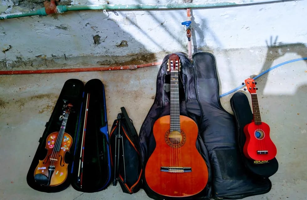 Algunos instrumentos musicales que fueron recuperados.