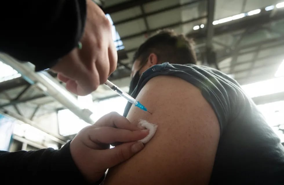 Finalmente Mendoza no participará de los ensayos de combinación de vacunas, aunque estaba entre las provincias que lo harían. Foto: Ignacio Blanco / Los Andes