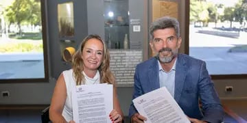 Distrito Fundacional: Ulpiano Suarez y el Colegio de Arquitectos firmaron el convenio