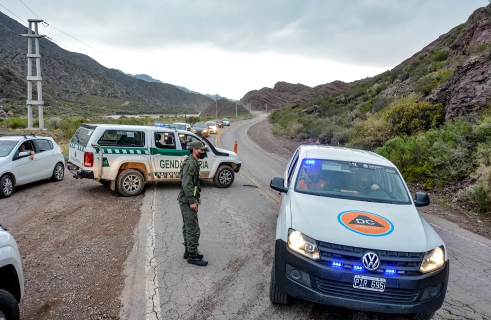 Durante la jornada del viernes, se produjo un aluvión en Potrerillos y Cacheuta que interrumpió el tránsito.