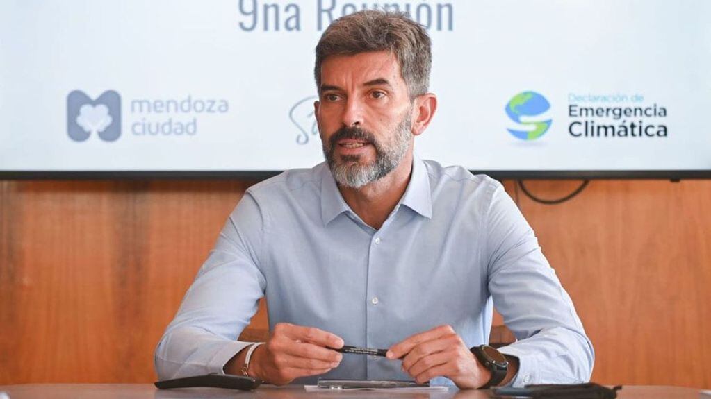 Ulpiano Suárez, intendente de Capital. 