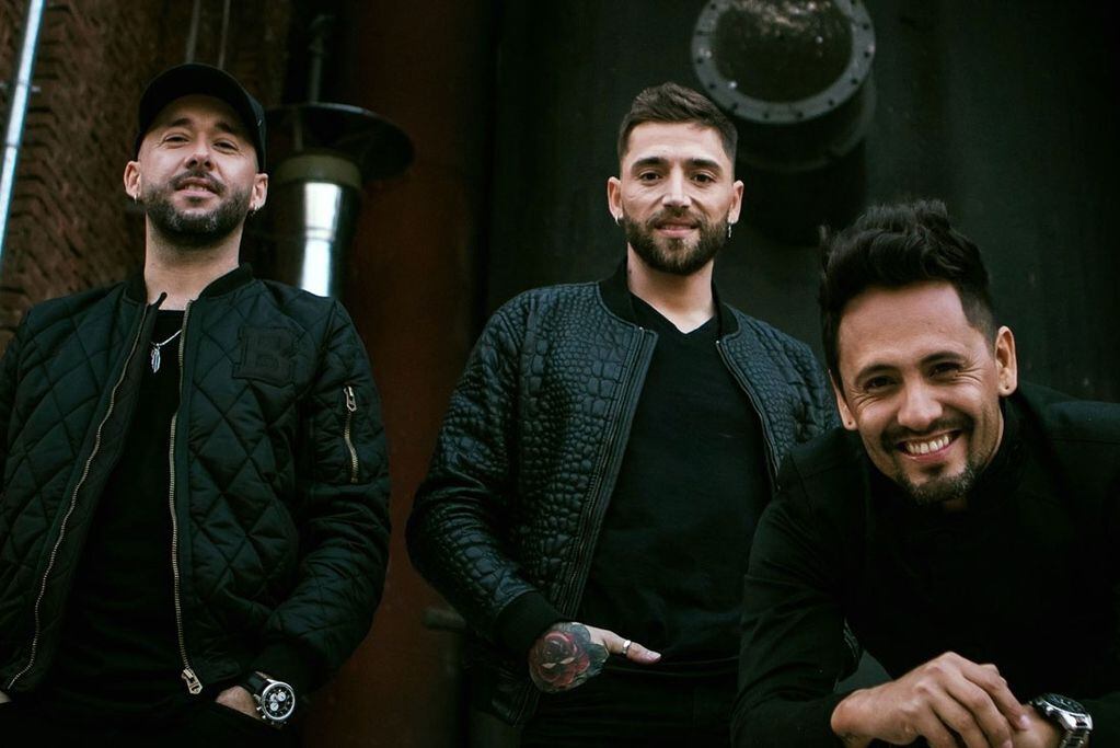 Los cantantes de la banda furor en cuarteto son: Nelson Williams Aguirre, Pablo Tamagnini y Diego Martín Granade