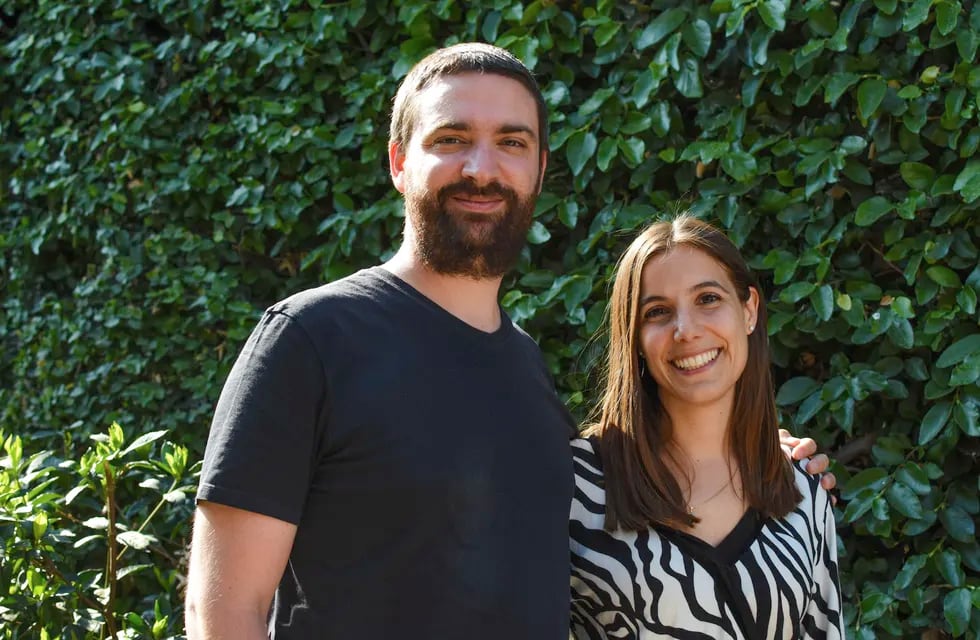 Ignacio Gómez Portillo junto a su esposa Carolina Pérez Mora, creadores de la empresa tecnológica EGG. / Mariana Villa