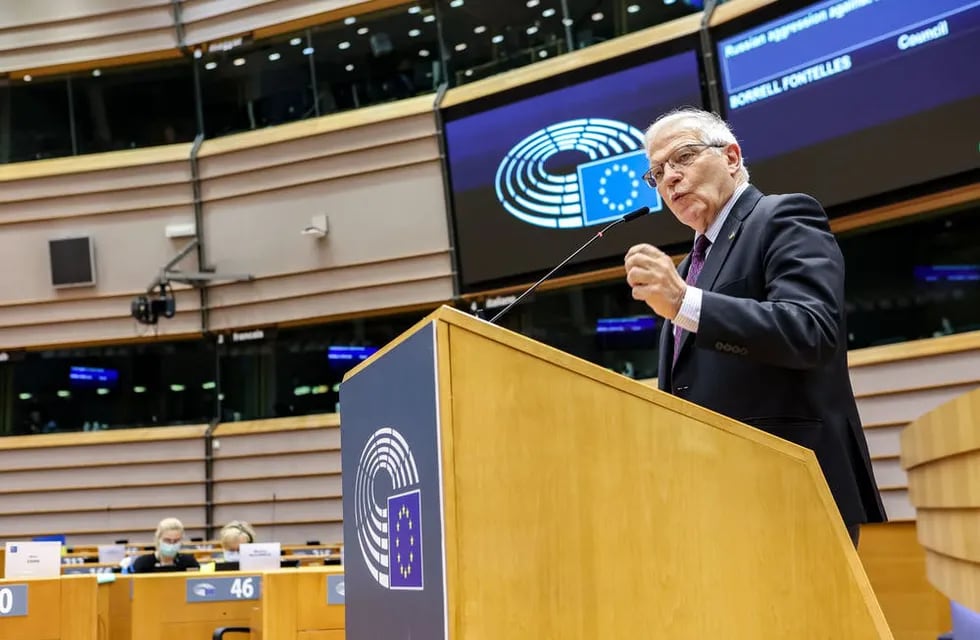 Josep Borrell, vicepresidente de la Comisión Europea y Alto representante de la Unión Europea para Asuntos Exteriores y Política de Seguridad, durante su intervención en el Parlamento Europeo el 1 de marzo de 2022. Alexis HAULOT / European Union / EP