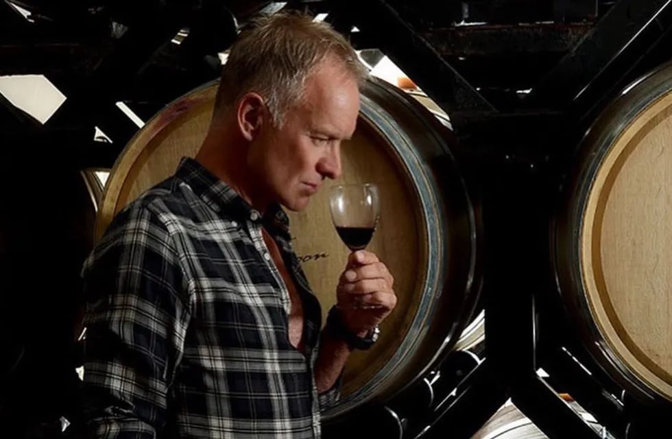 Sting divide su tiempo entre la música y los vinos. - Instagram