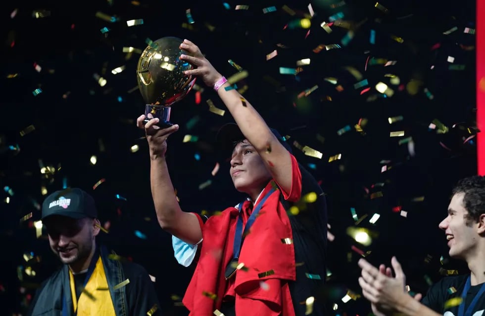 Francesco De La Cruz, peruano campeón del Mundial de Globos. / Gentileza.