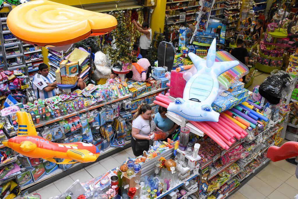 Las ventas de juguetes para Navidad representan el 35% del total de la actividad del año. Son las segundas en importancia luego de las Día del Niño (60%). / Foto: Archivo / Los Andes 