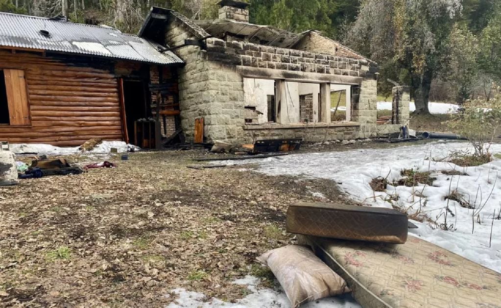 La cabaña atacada por mapuches en Villa Mascardi (Gentileza / El Cordillerano)