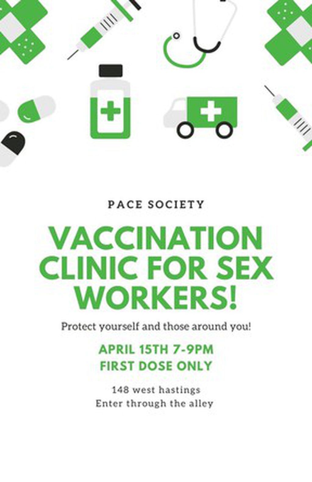 La campaña de vacunación fue anunciada con este poster que les indica a las personas que entren "por el callejón". Foto: Gentileza.