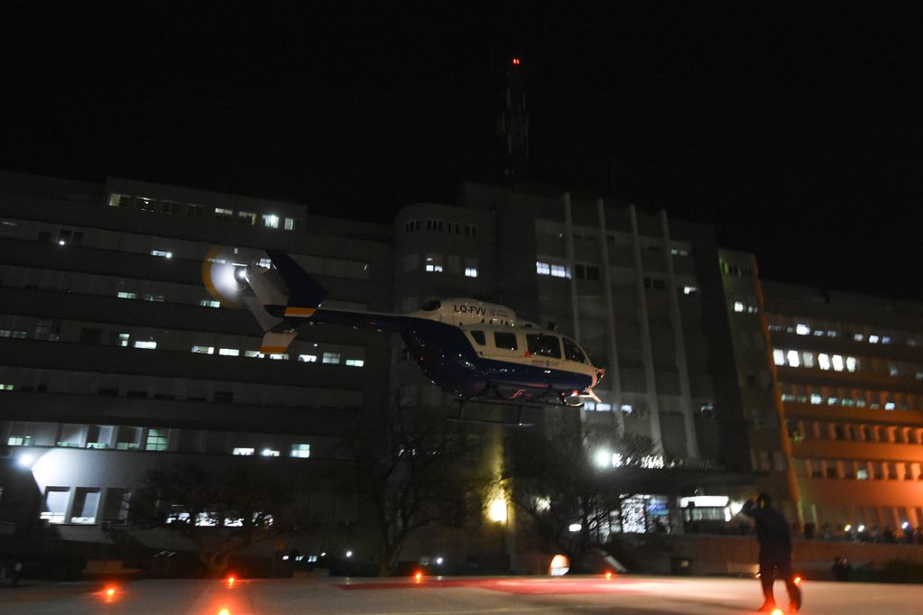 Ejercicios con el helicóptero sanitario en el Hospital Central.