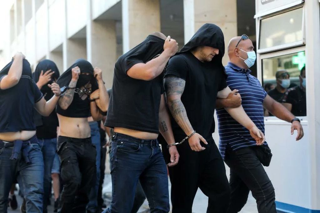 Liberaron a 30 hinchas del Dinamo Zagreb en Grecia tras el asesinato de un aficionado del AEK Atenas